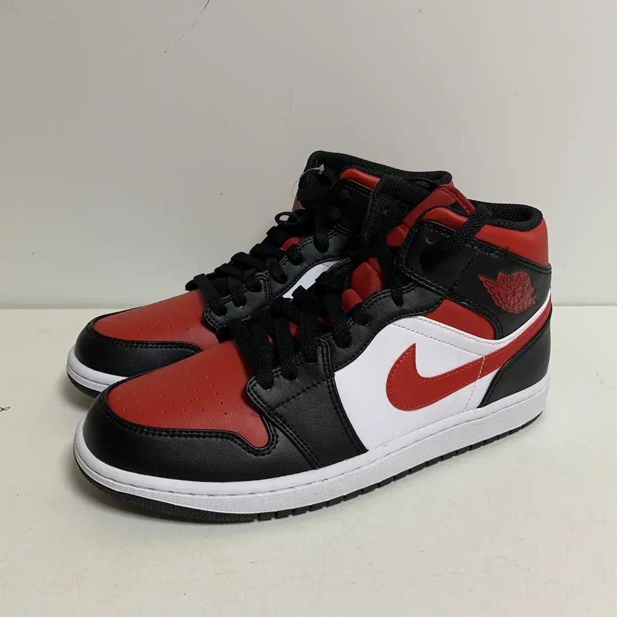 [270] Jordan 1 Mid Fire Red