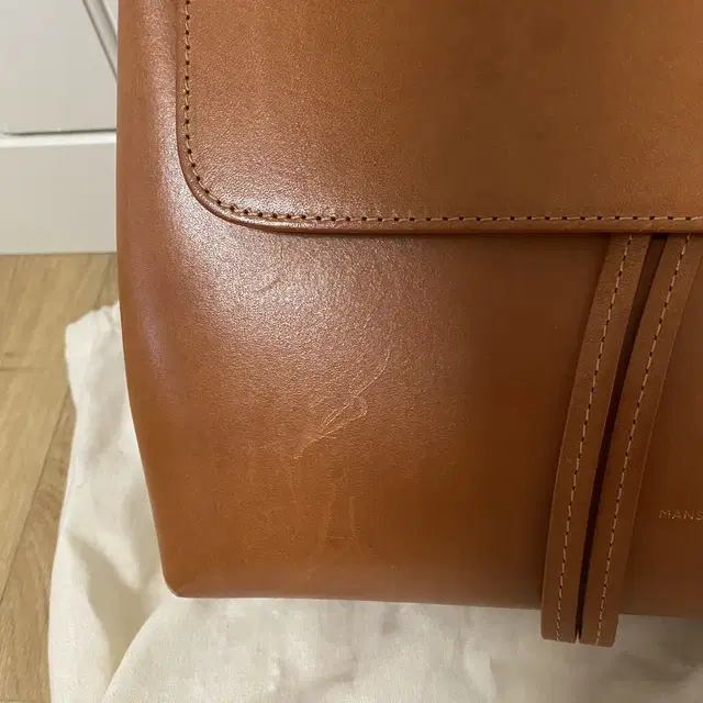 만수르가브리엘 mansur gavriel 가방