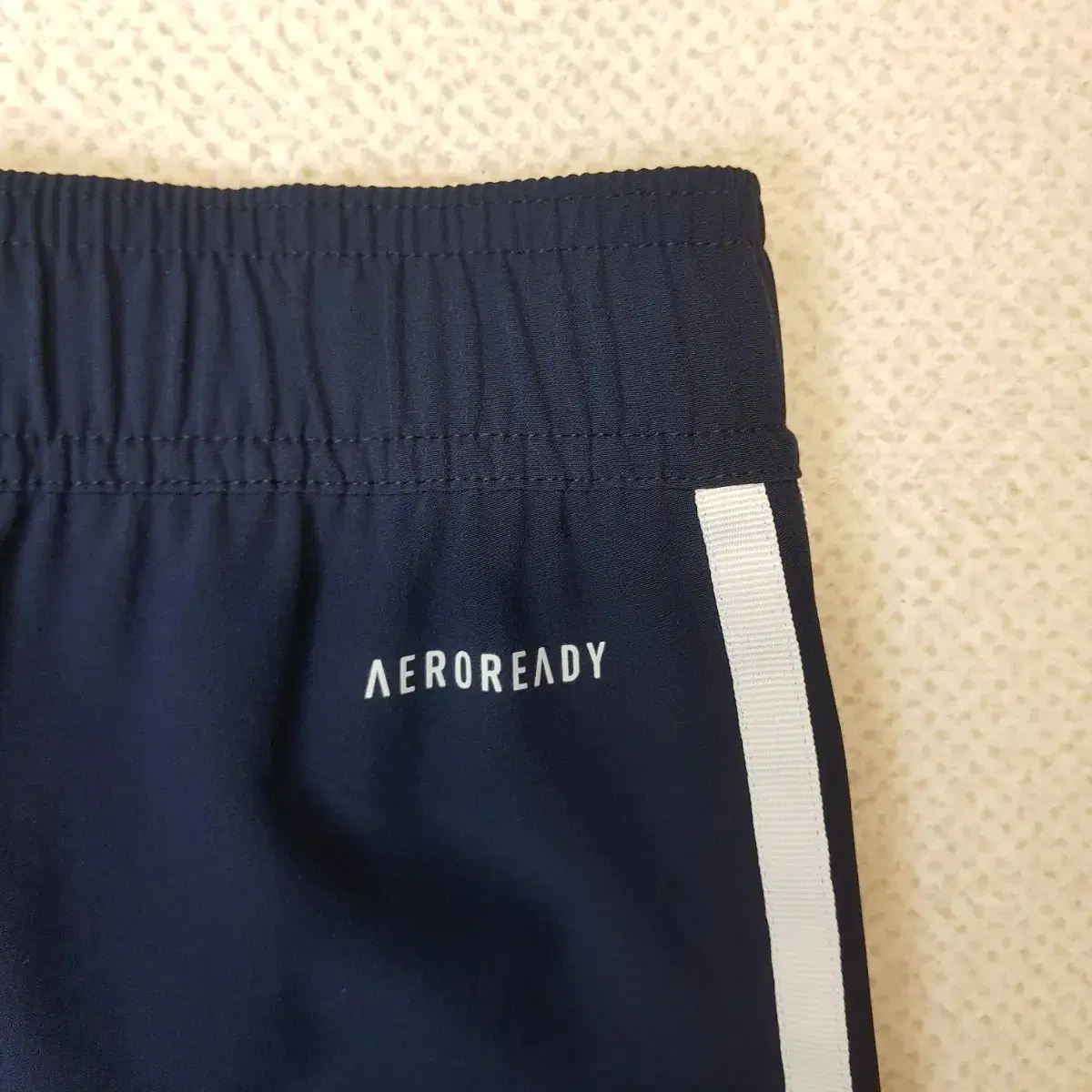 150 아디다스 AEROREADY 트레이닝  7부 반바지