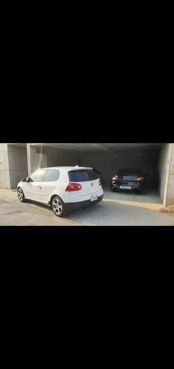 폭스바겐 골프 5세대 GTI 실내고질병 해결해 주세요~_Volkswagen Golf 5G common issues - YouTube 골프Gti 5세대 3도어 > 중고차 팝니다(개인) > 카앤톡” style=”width:100%” title=”골프gti 5세대 3도어 > 중고차 팝니다(개인) > 카앤톡”><figcaption>골프Gti 5세대 3도어 > 중고차 팝니다(개인) > 카앤톡</figcaption></figure>
<figure><img decoding=