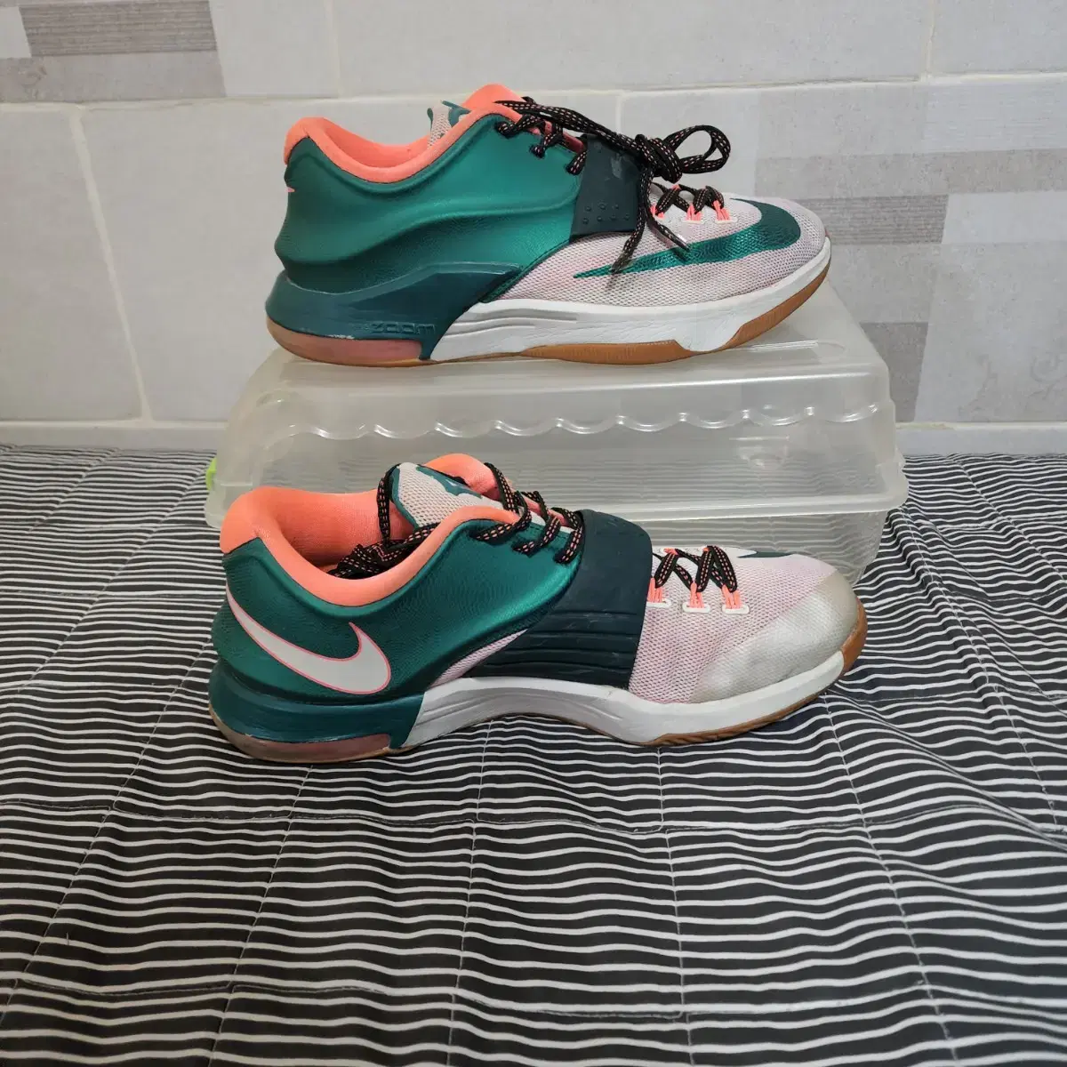 나이키 KD7 케빈듀란트 이지머니 265mm 미사용