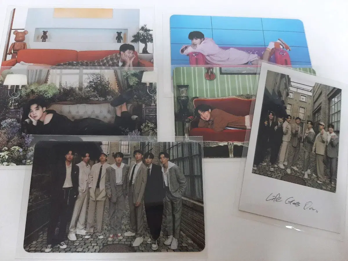 BE Deluxe Photocard