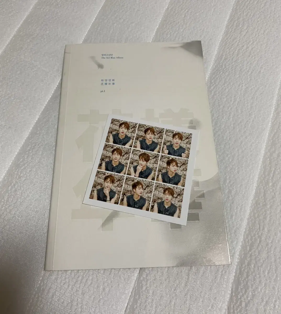 Shipping included) Photocard O) bts Hwayang Yeonhwa pt.1 White Album