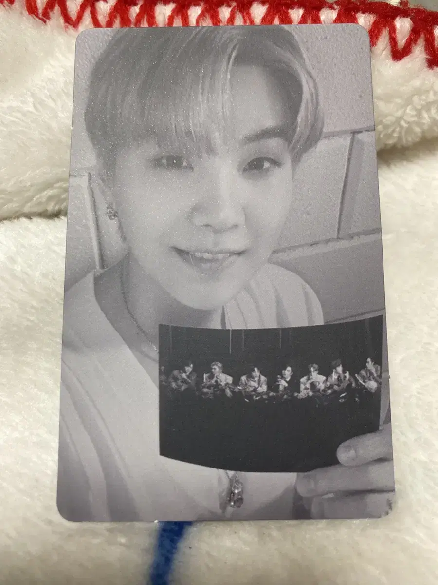 yoon proof standard photocard wts