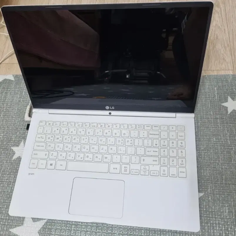 (개인) lg그램 15.6인치 i7-7500u (15z970-ga7hk)