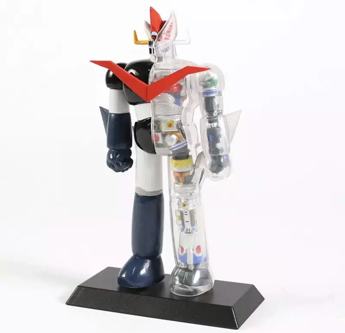 I'm selling a Mazinger Z Skull Version Figure Ornament