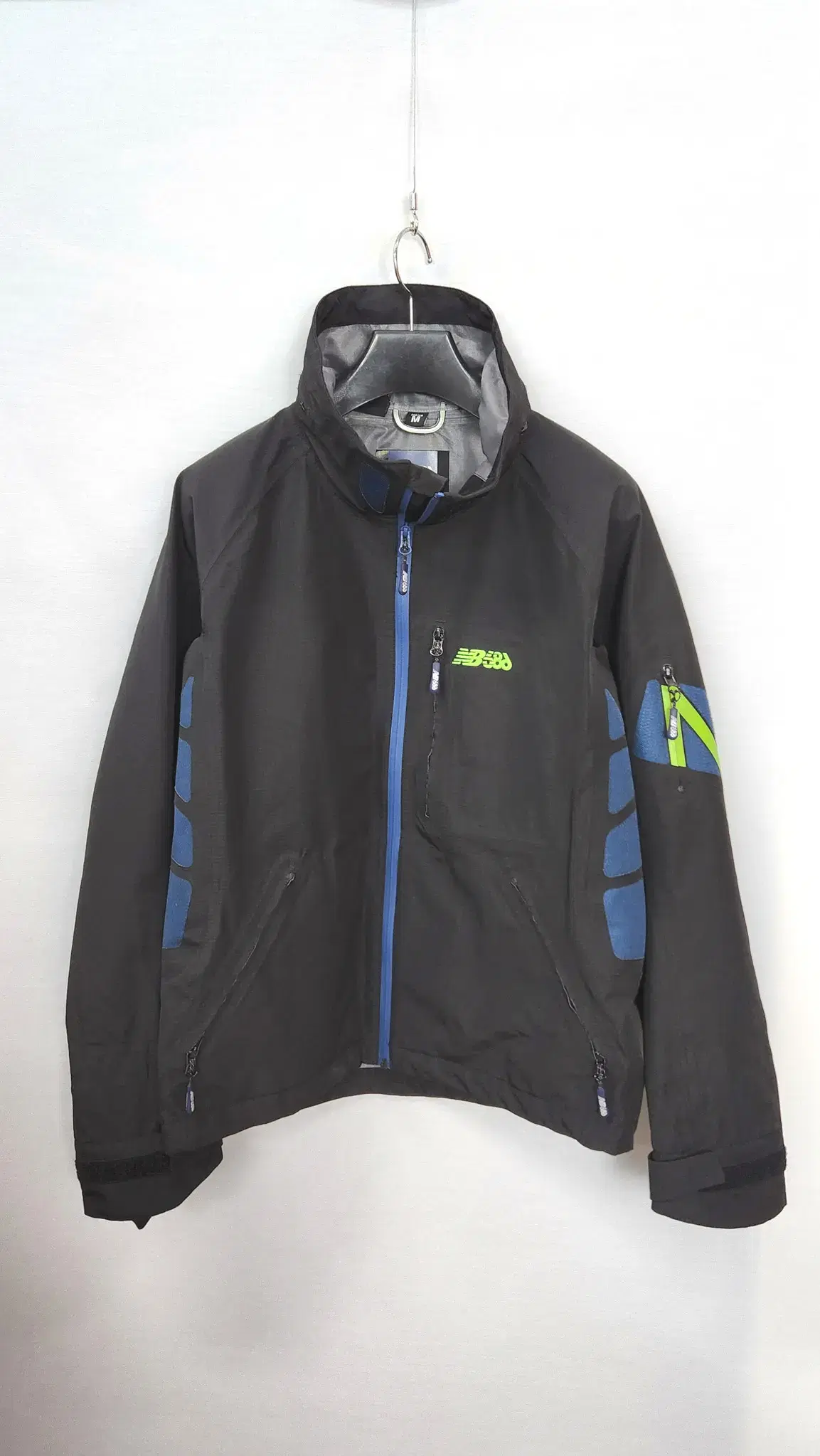 (100) New Balance Men's Windbreaker Jumper