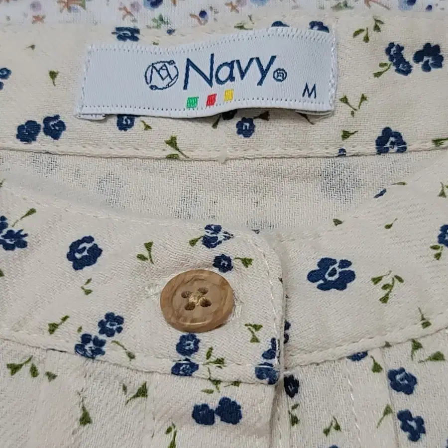 일본빈티지 파랑색 잔꽃무늬 면소재 블라우스 Navy