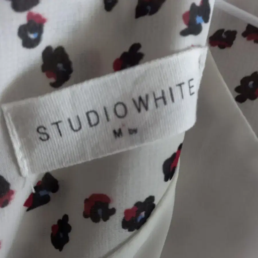 쉬폰 원피스 STUDIO WHITE (M)