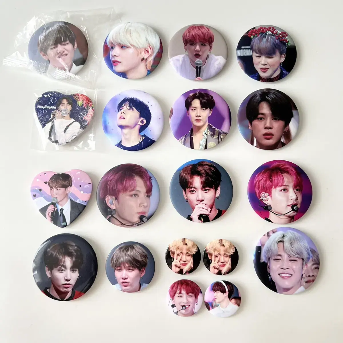 BTS unofficial goods Taehyung jungkook jimin Yoon Ki Hoseok Pinbutton WTS