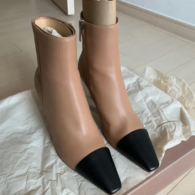 GIANVITO ROSSI 지안비토로시 투톤 앵클부츠 새상품