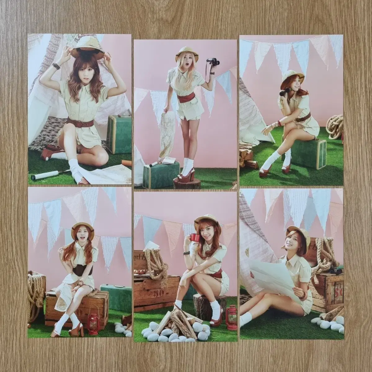 Apink Pink Island concert DVD photo postcard postcard goods are sold.