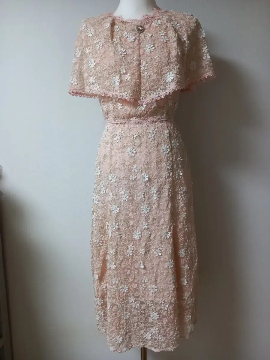 itmisha lace one piece