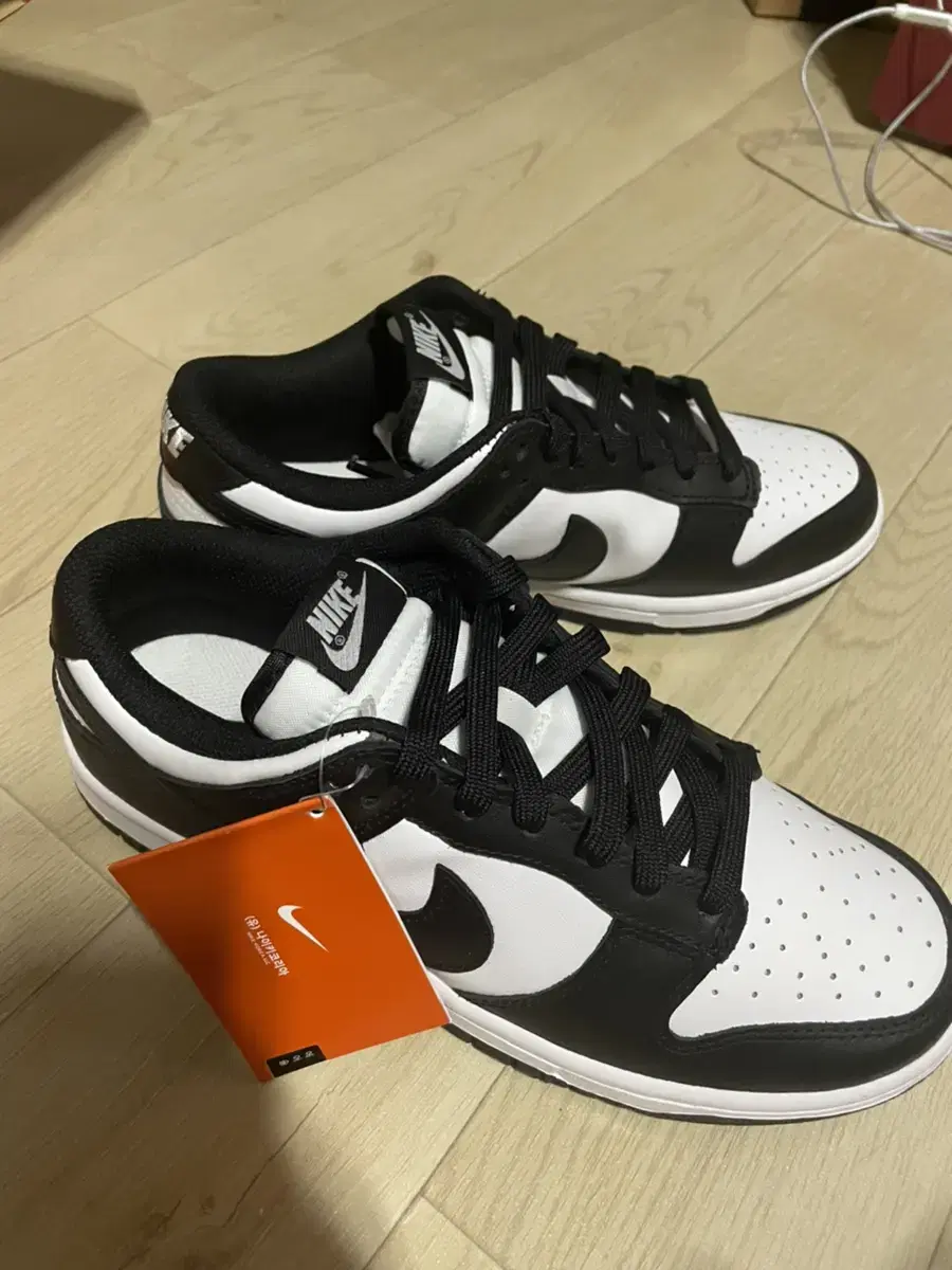 (w)260 Nike Dunk Low White/Black