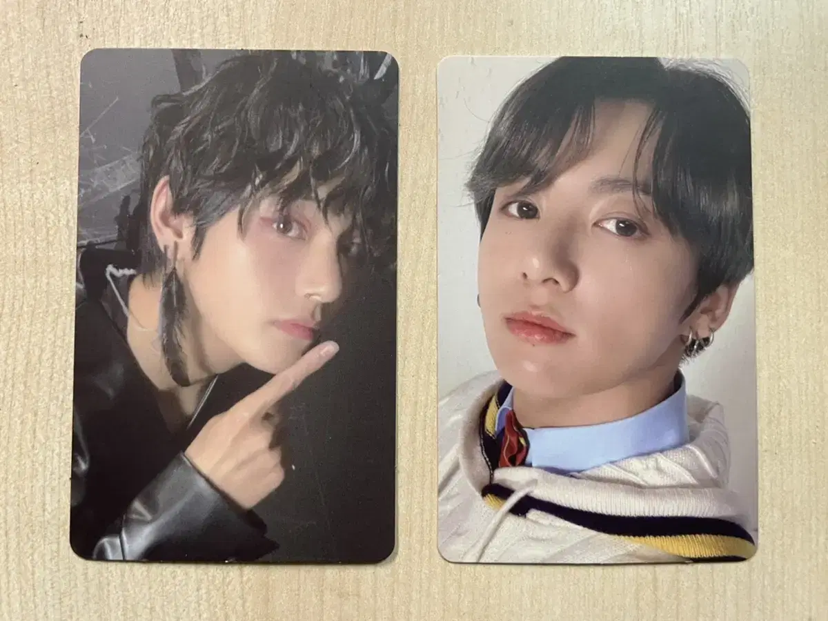 Map of the Soul Map of the Soul jungkook v j-hope Photocard