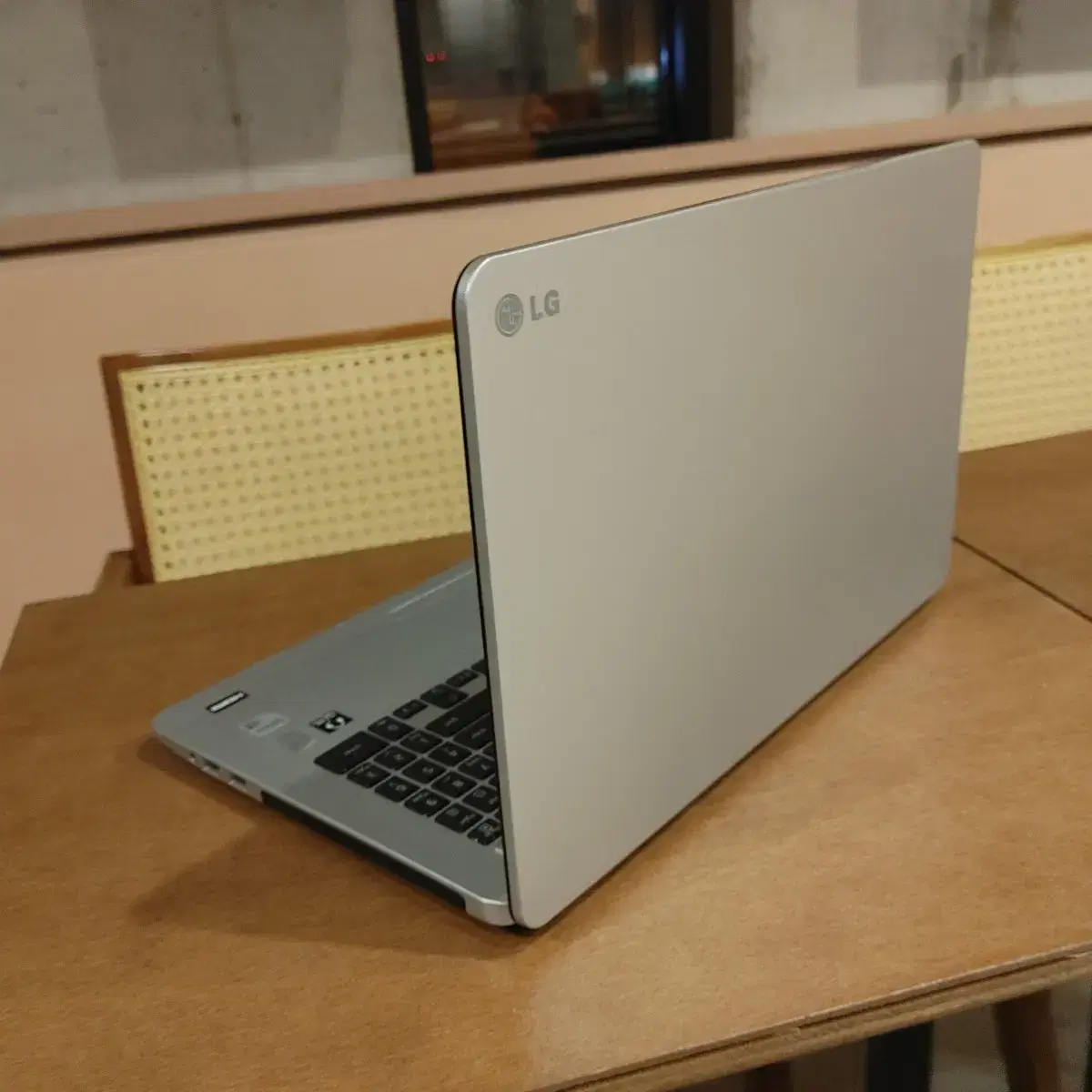 LG 15N540 노트북