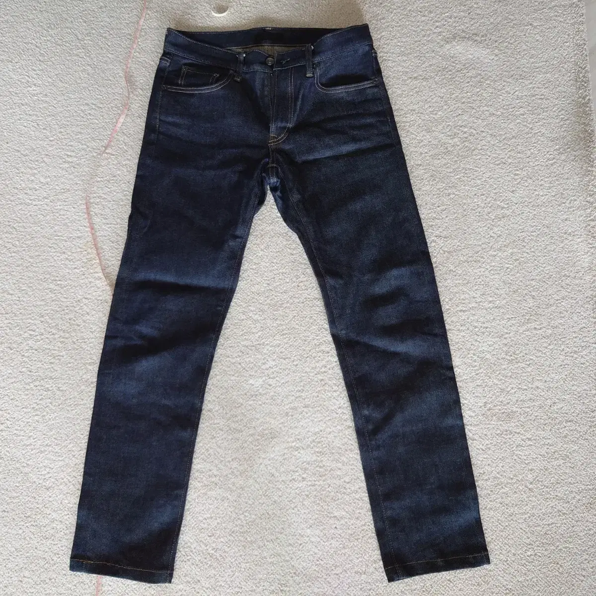 Uniqlo Jeans Slim Fit Straight Selvedge jin Size 30