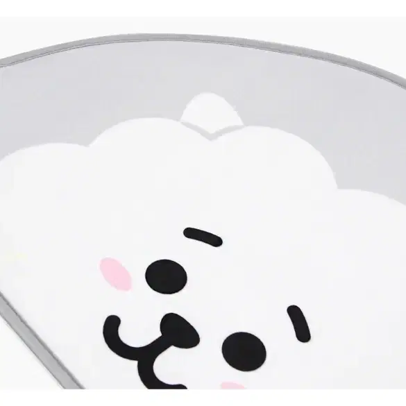 방탄 BT21 RJ 알제이 러그 발매트 새상품 양도합니다.