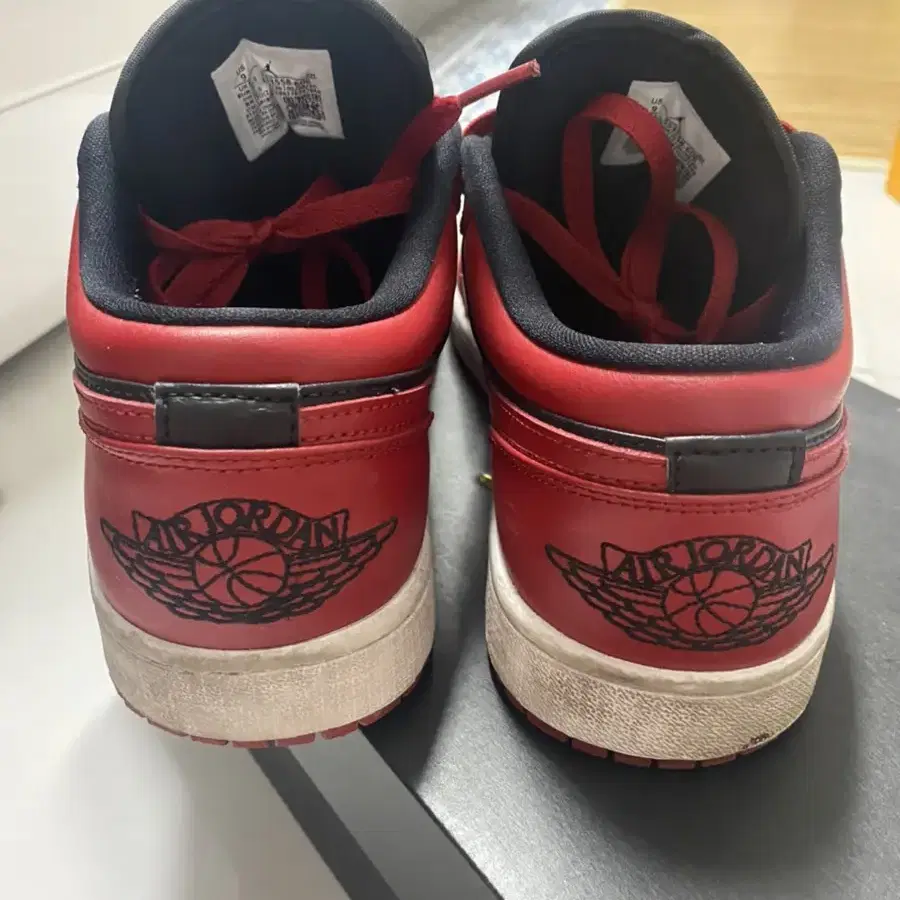 조던 1 로우 바시티레드 Varsity Red Low 9 270 중고