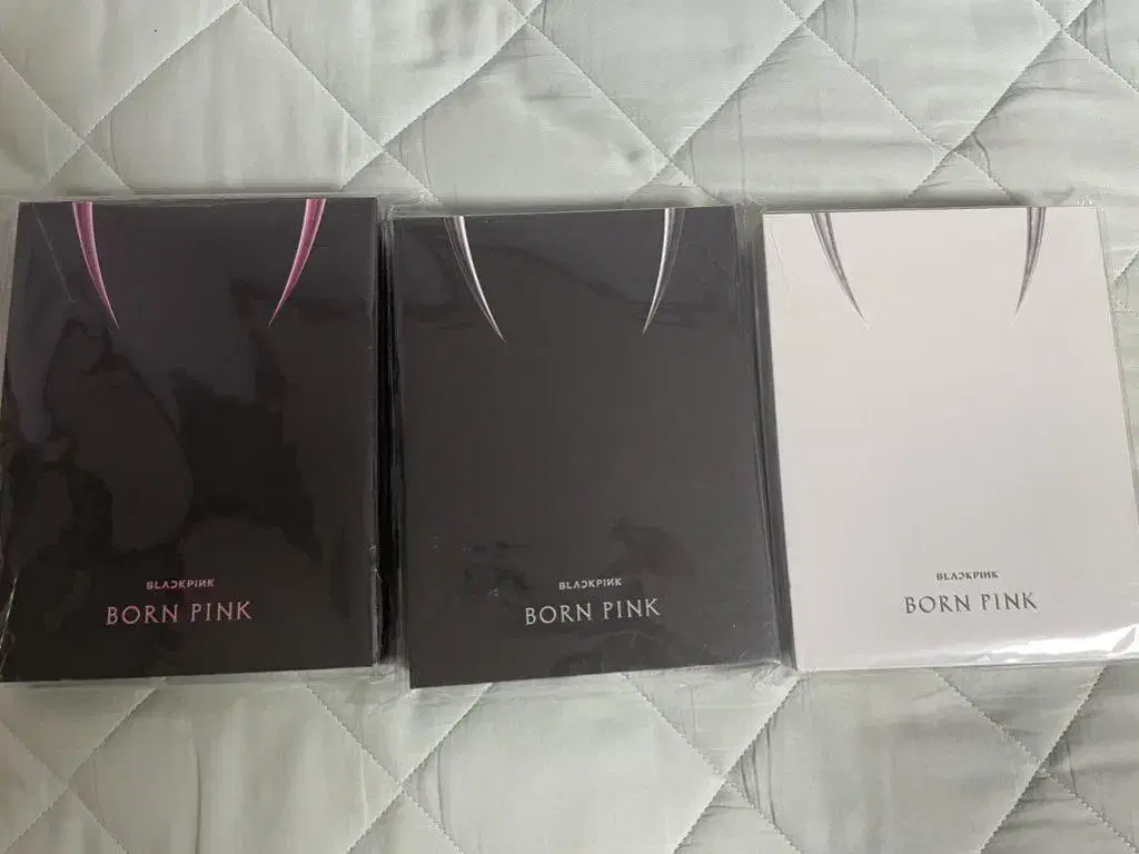 Black pink album set wts / jisoojennie rogerisaphotocard