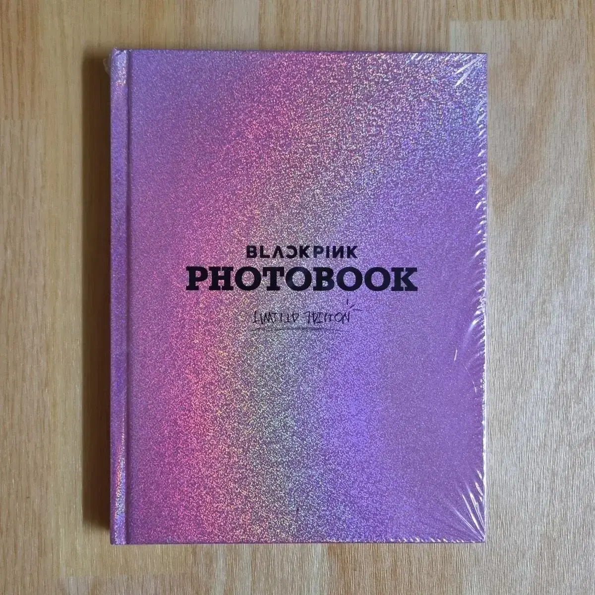 Black Pink Limited Edition photobook sealed sells merchandise.