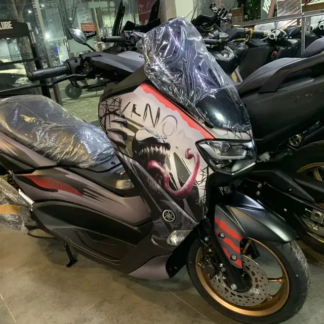 YAMAHA NMAX 데칼세트 판매합니다