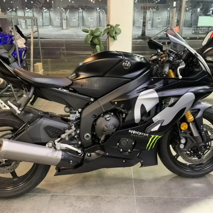 YAMAHA YZF R6. 무비스타 (스티커)데칼세트 판매합니다