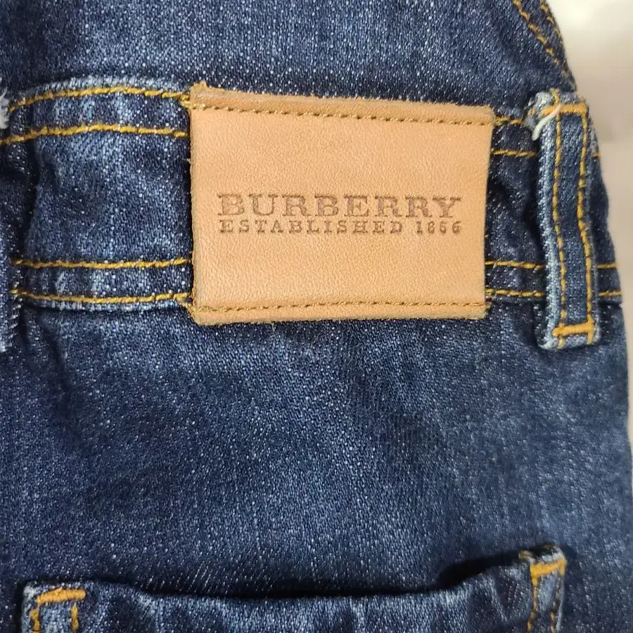 burberry kids 멜빵바지 버버리 키즈 오버롤 18M