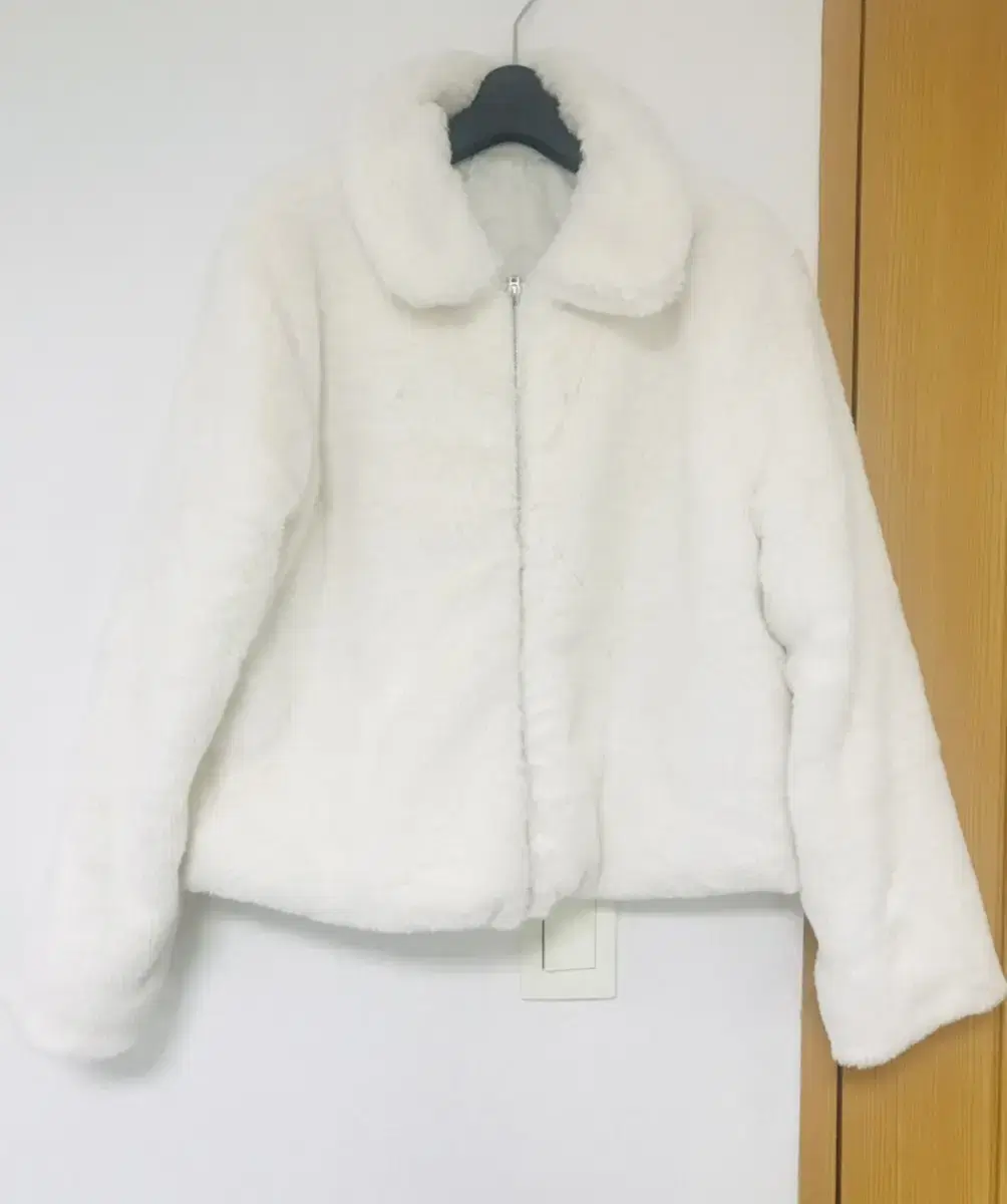 Ivory White Echofer Jacket / Size 55-66 New