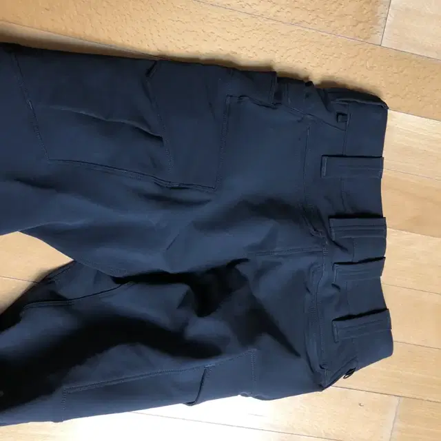 [미사용] 아크테릭스 Leaf Combat Pants(북미 군검경 장비)