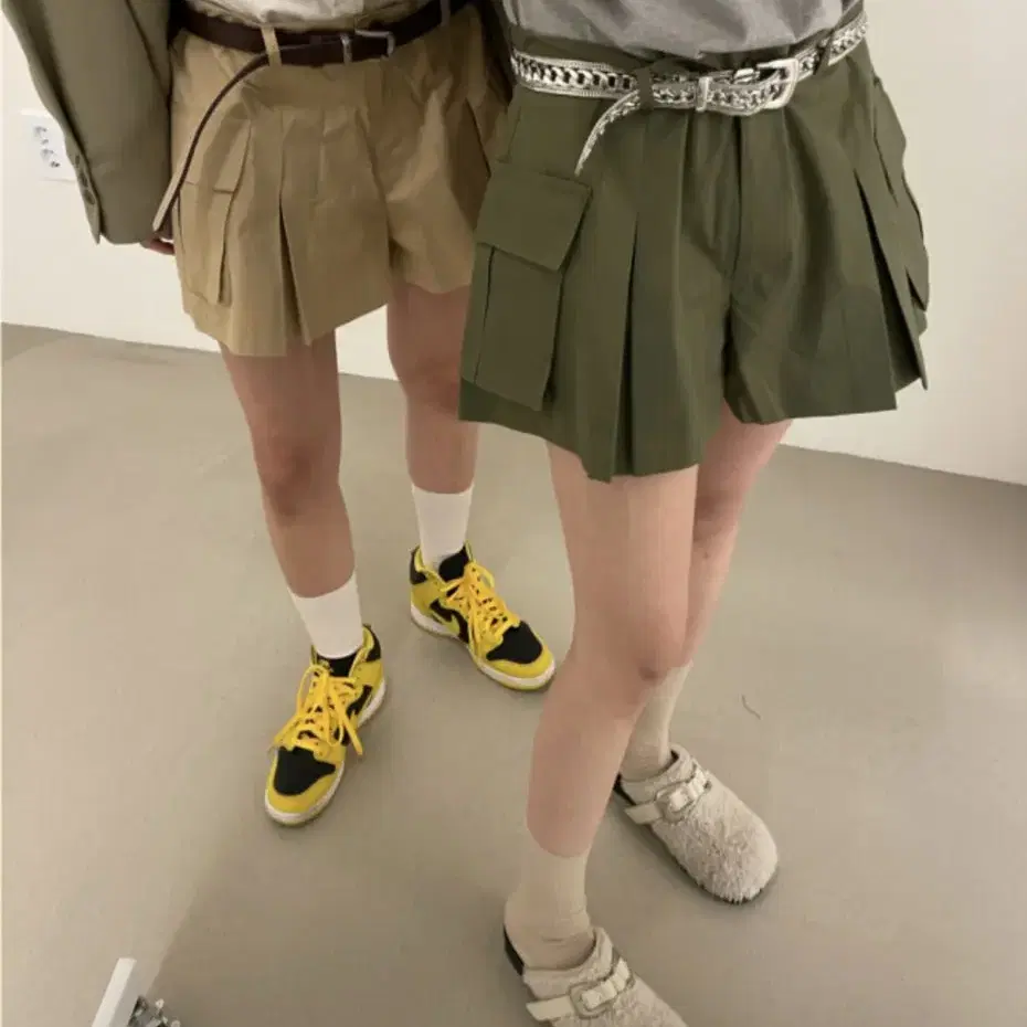 5muse 오뮤즈  Ivy skirt pants 카키 1회착용