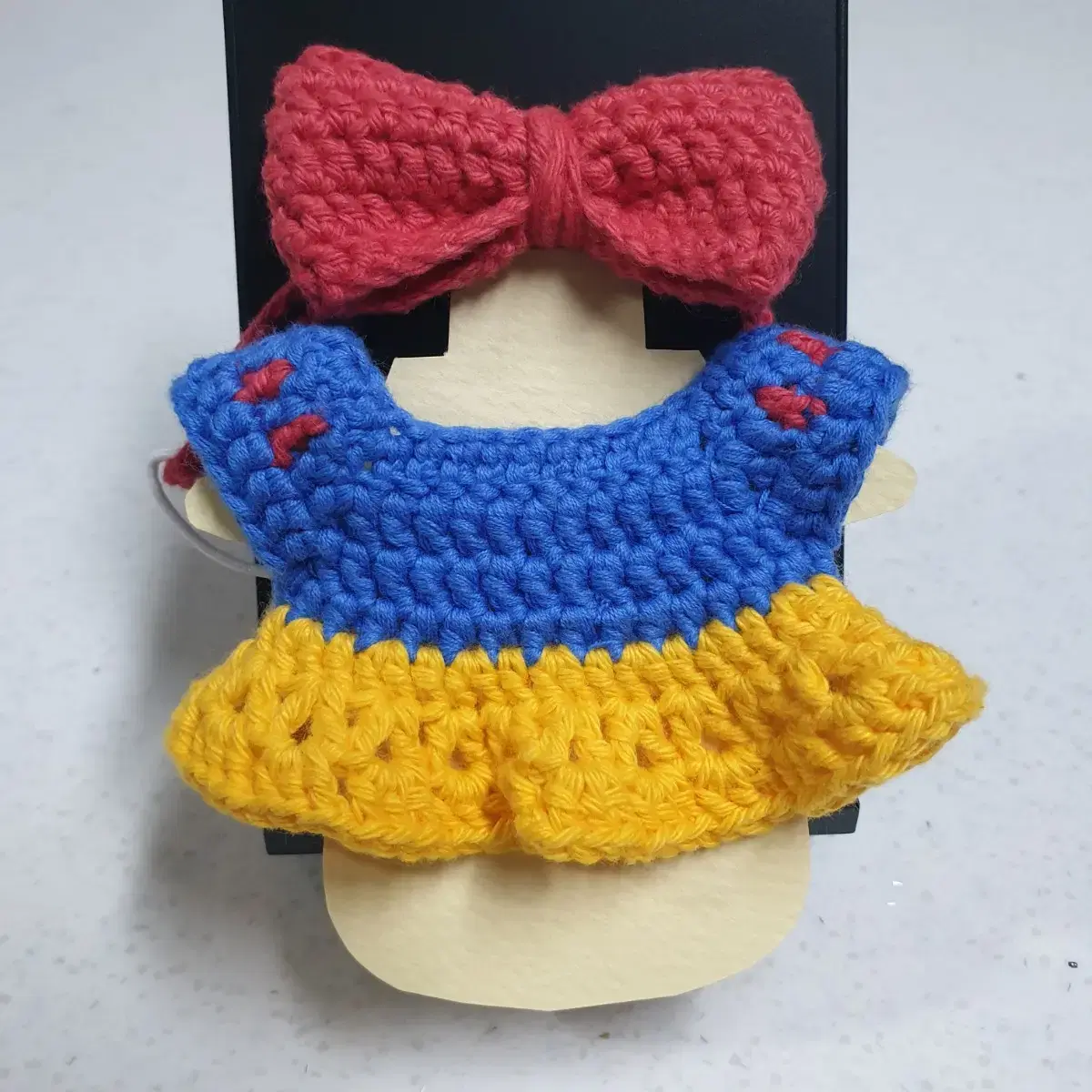 10cm knitting clothes (snow white ONEPIECE) for sale