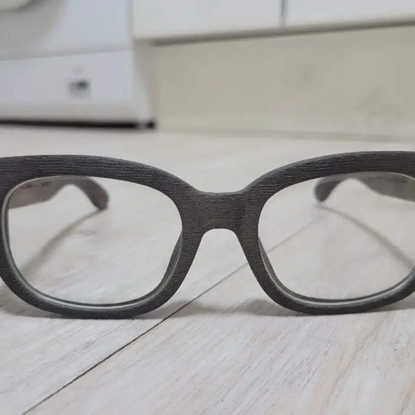 Glasses 사가와후지이 on Bunjang with safe global shipping.