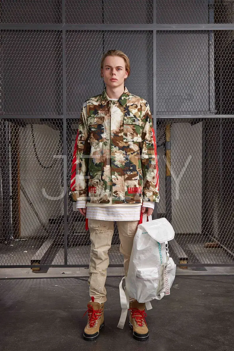 [Off-White] FW15 Camo Jacket (Legend of Virgil Abloh)