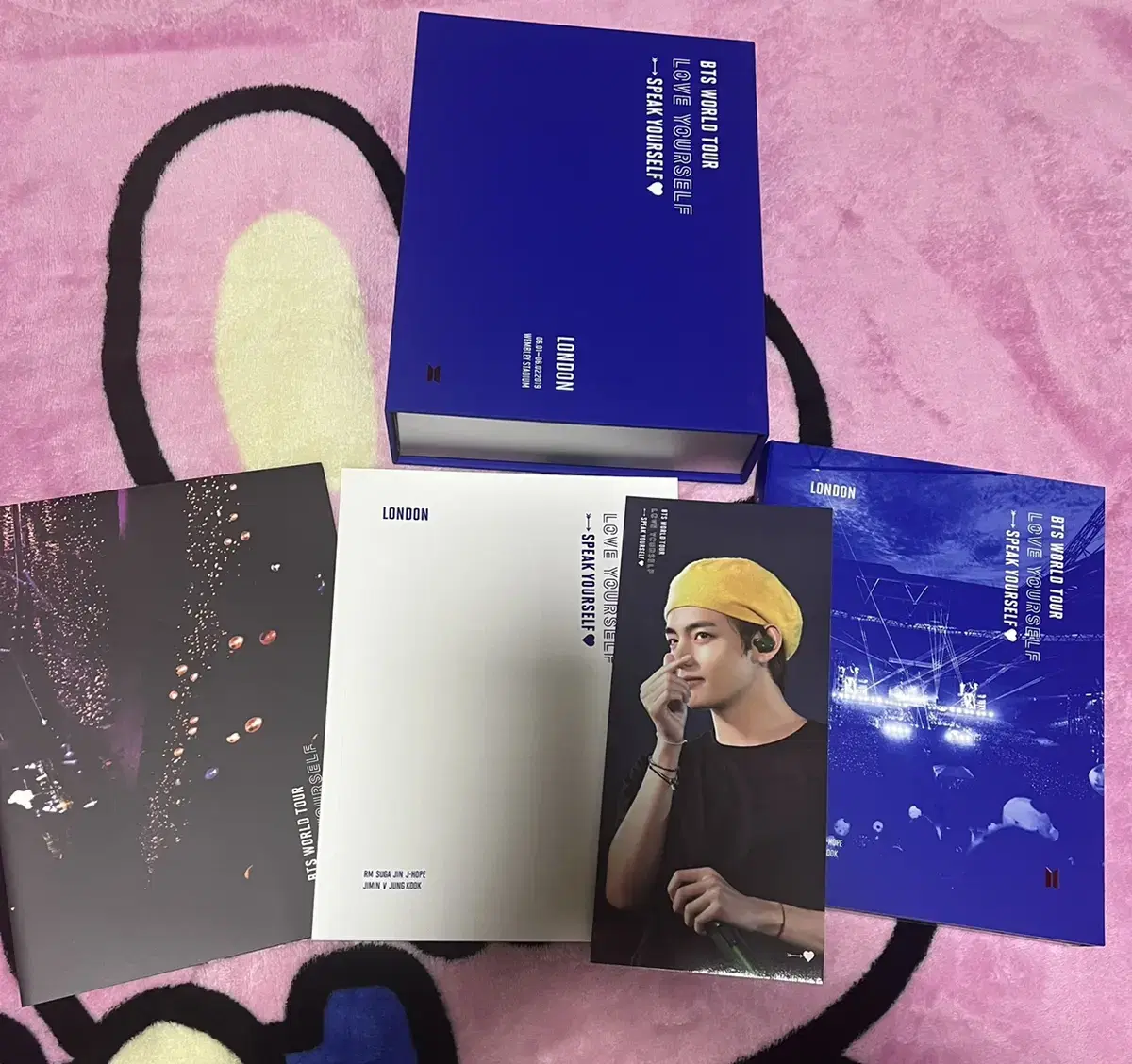 BTS Lollapalooza London Bookmark Taehyung DVD