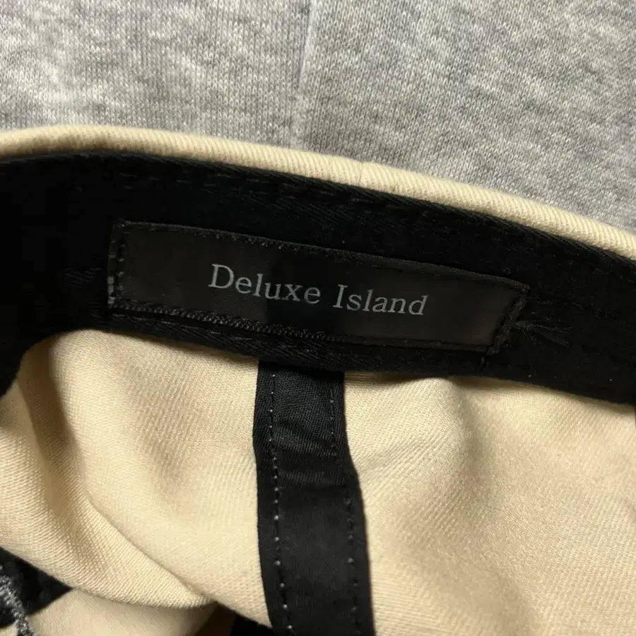 deluxe island 디럭스 아일랜드 볼캡