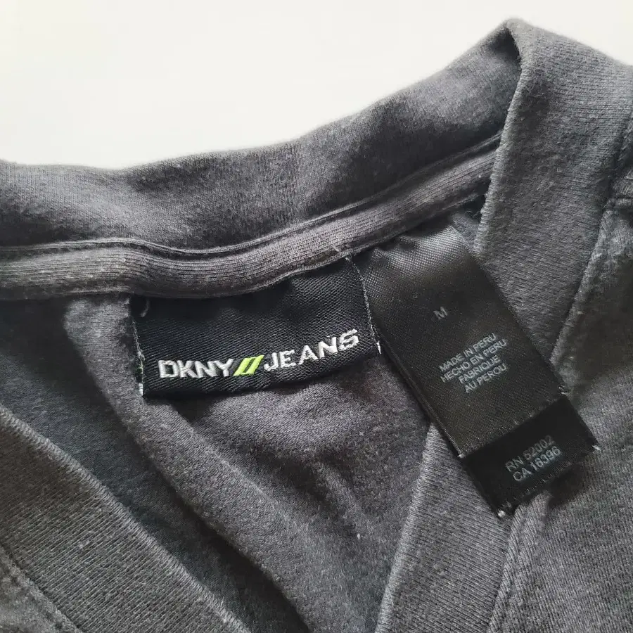 dkny jean 몇 번 안입은 M 사이즈 티셔츠