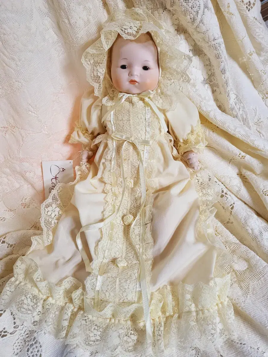 European Victorian Heritage Baby Porcelain Doll