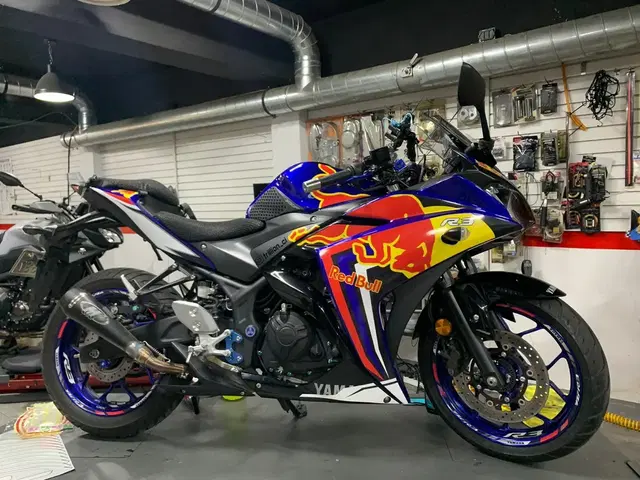 ~18 YAMAHA YZF R3 레드불 그래픽 스티커 세트 팝니다