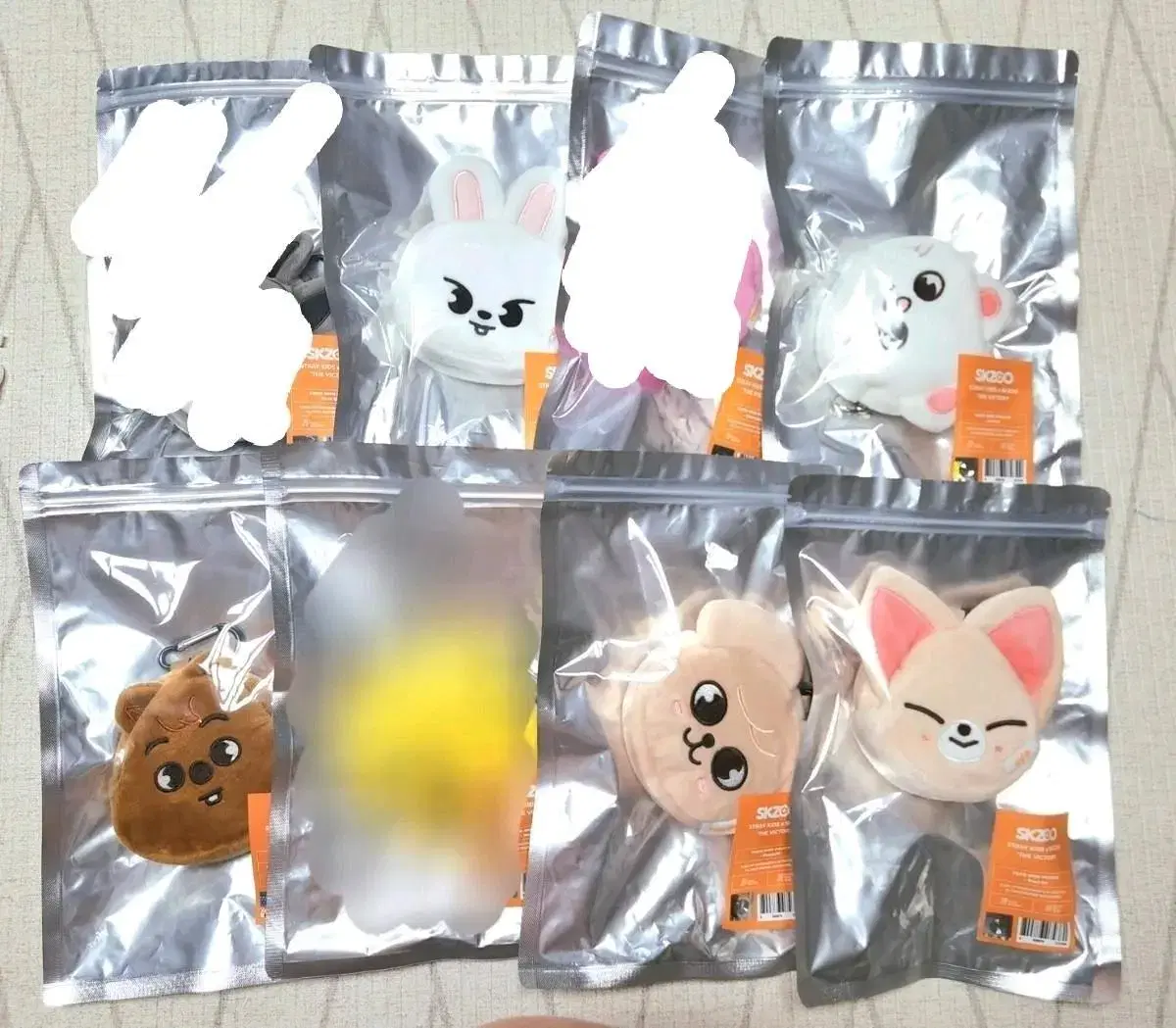 Skzoo Wolfchan Leavitt Piggy Jinilette Hanqua Perfume Foxini Mini Face Pouch