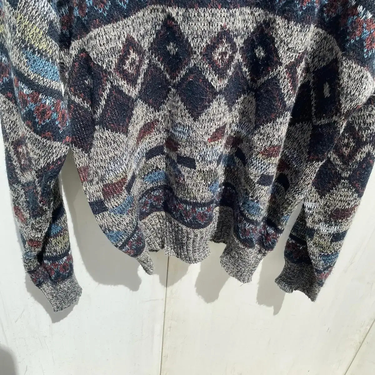 80s Vintage Dark Ethnic pattern Knit