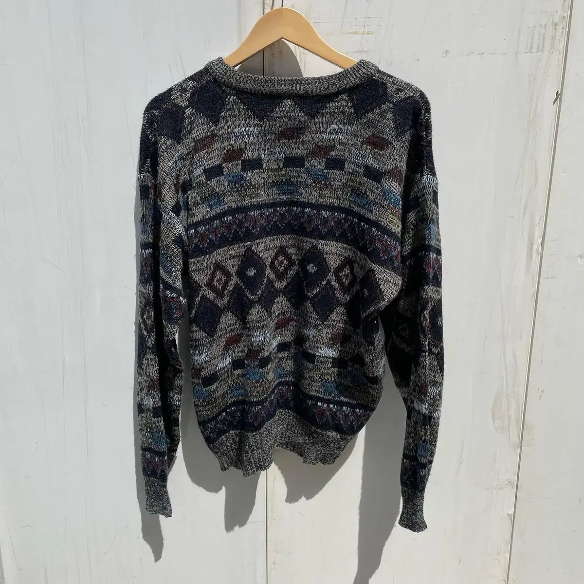 80s Vintage Dark Ethnic pattern Knit