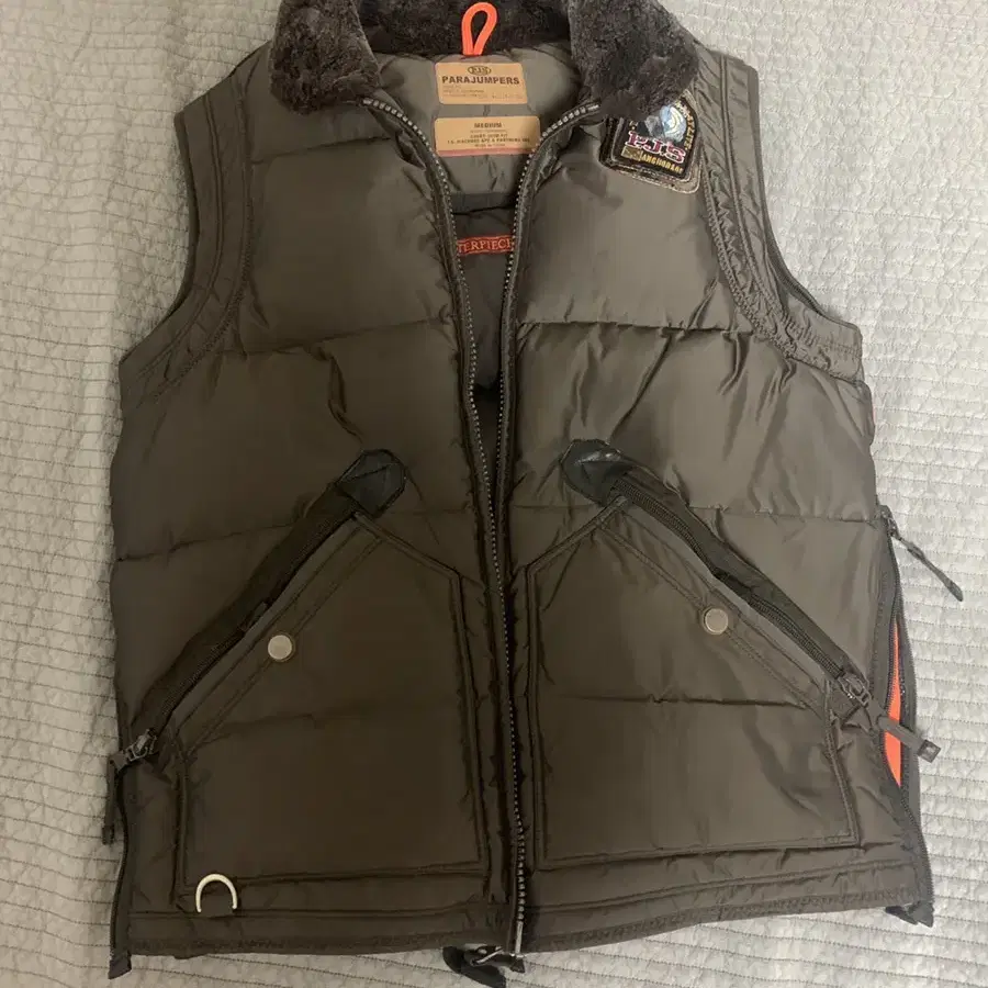 파라점퍼스 조끼 베스트 코북 팝니다 Parajumpers kobuk