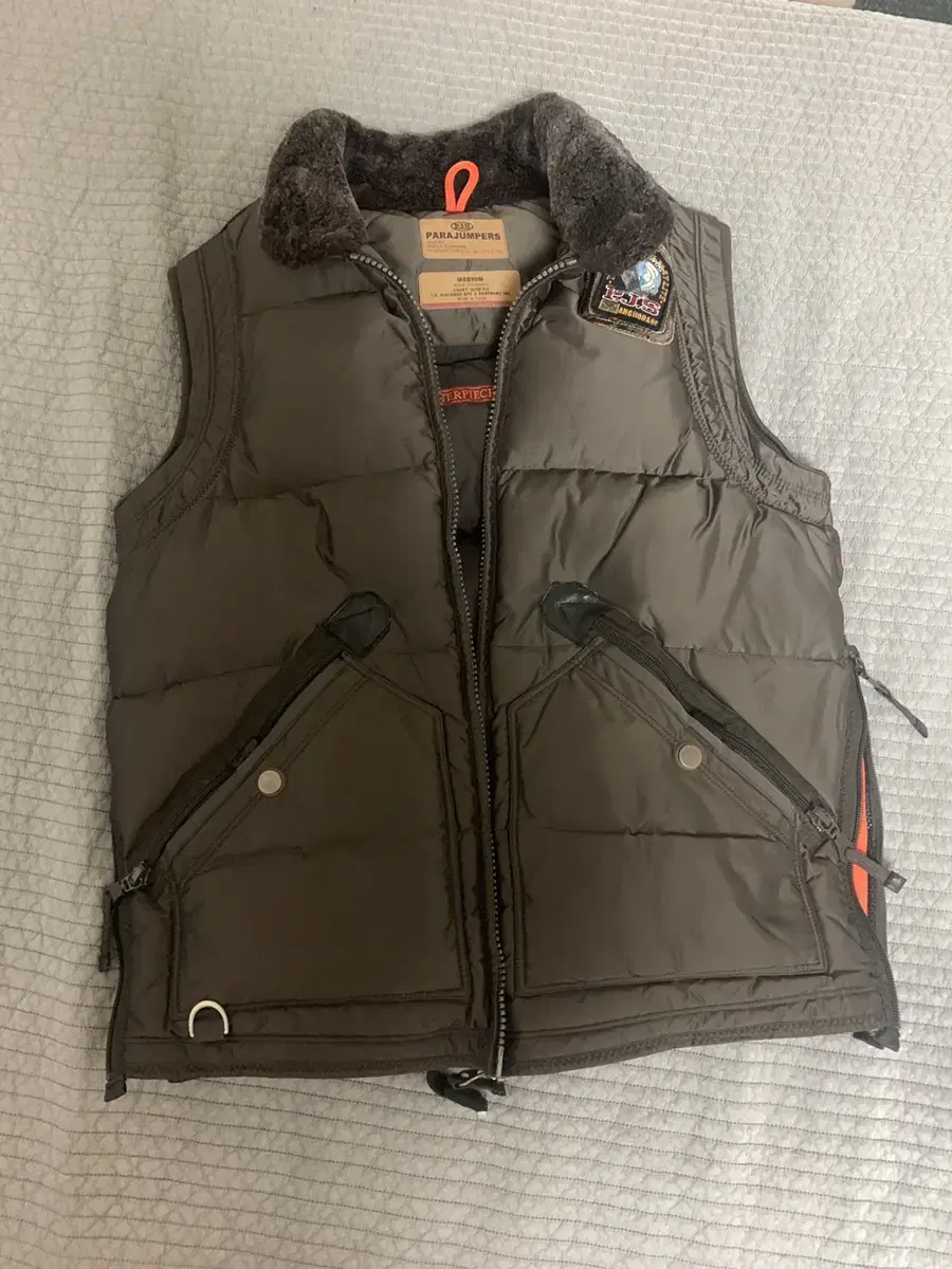 파라점퍼스 조끼 베스트 코북 팝니다 Parajumpers kobuk