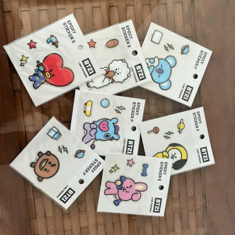 (급처 + 애눌 가능 ) 방탄 BT21 애폭시 스티커