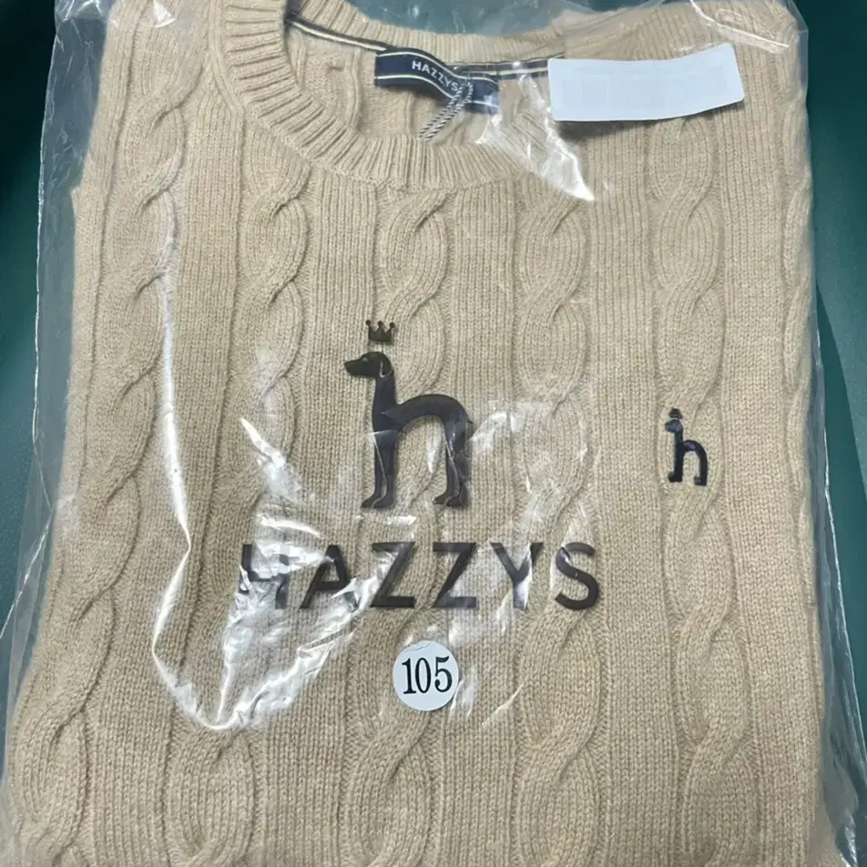 HAZZYS 해지스 2022 F/W 아이코닉 니트