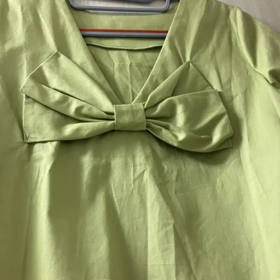 Baby Back Ribbon Blouse