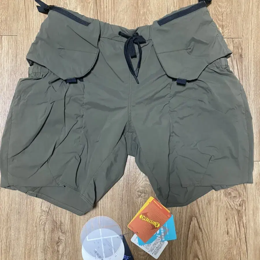 alk phenix 아크피닉스  zak shorts M 올리브