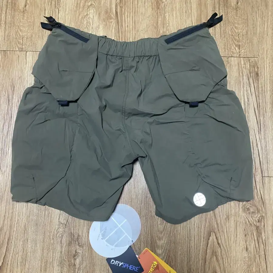 alk phenix 아크피닉스  zak shorts M 올리브