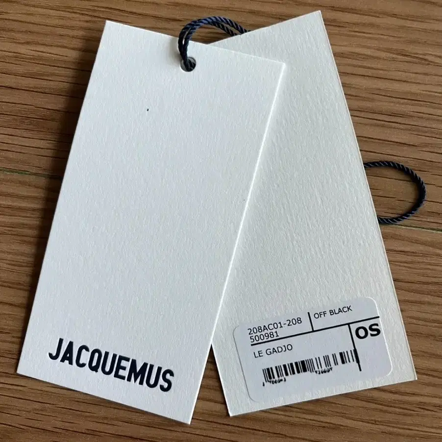 Jacquemus Le Gadjo 자크뮈스 랜야드 파우치 지갑